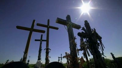 Hill of Crosses v Litvě, symbol východní evropské tradice.